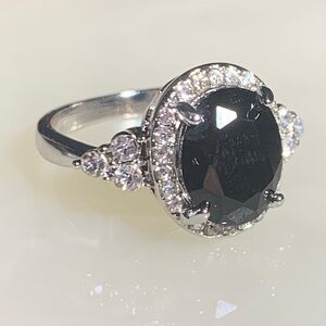 Black Crystal Ring Silver Tone Size 6.5